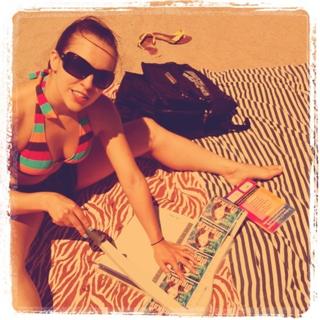 Olga Kay feet photo thumbnail