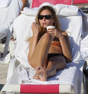 Olga Kent feet photo 3