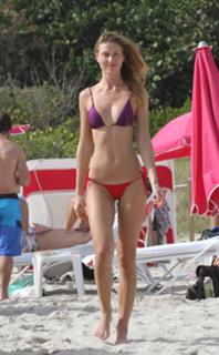 Olga Kent feet photo 18