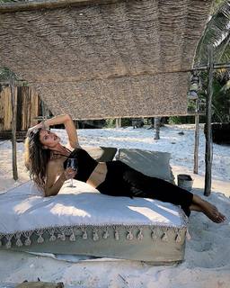 Olga Kent feet photo 3