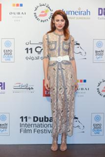 Olga Kurylenko feet photo thumbnail