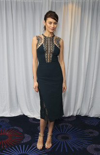 Olga Kurylenko feet photo thumbnail