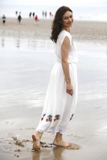 Olga Kurylenko feet photo thumbnail