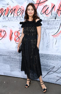 Olga Kurylenko feet photo thumbnail