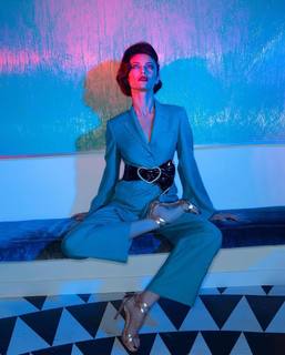 Olga Kurylenko feet photo thumbnail