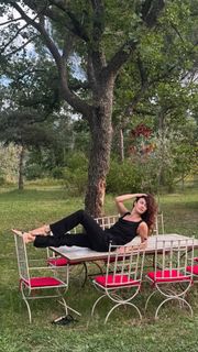 Olga Kurylenko feet photo 2