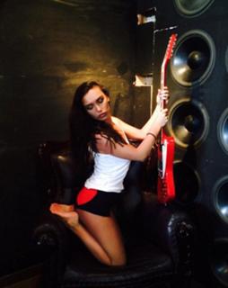Olga Seryabkina feet photo thumbnail