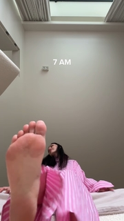 Olga Seryabkina feet photo thumbnail