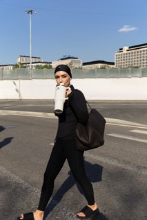 Olga Seryabkina feet photo thumbnail