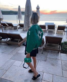 Olivia Attwood feet photo thumbnail