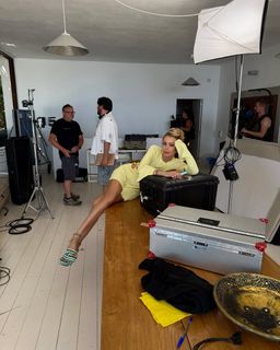 Olivia Attwood feet photo thumbnail