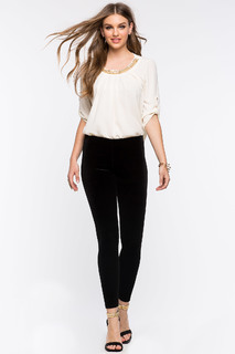 Olivia Brower feet photo 1