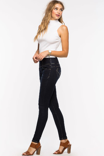 Olivia Brower feet photo 1
