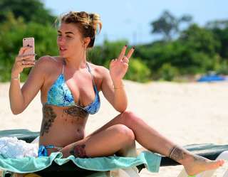 Olivia Buckland feet photo 7