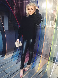 Olivia Buckland feet photo 11