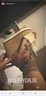 Olivia Buckland feet photo 7