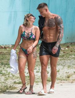 Olivia Buckland feet photo 6