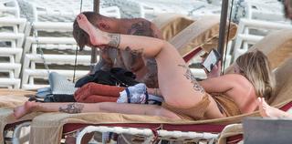 Olivia Buckland feet photo 12