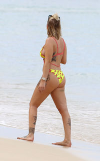Olivia Buckland feet photo 5