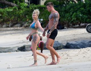 Olivia Buckland feet photo 14