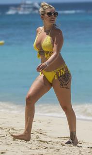 Olivia Buckland feet photo 10