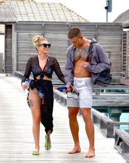 Olivia Buckland feet photo 13