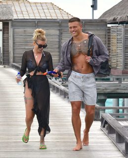 Olivia Buckland feet photo 12