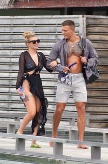 Olivia Buckland feet photo 11