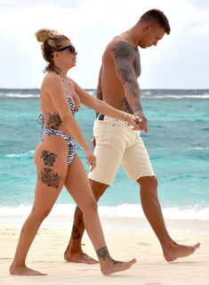 Olivia Buckland feet photo 17