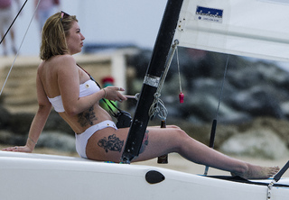 Olivia Buckland feet photo 1