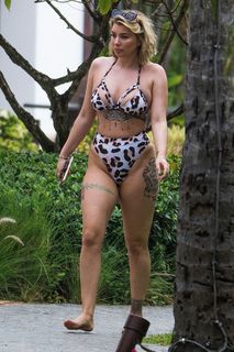 Olivia Buckland feet photo 12