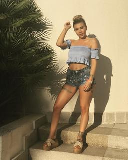 Olivia Buckland feet photo 7