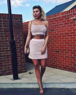 Olivia Buckland feet photo 1