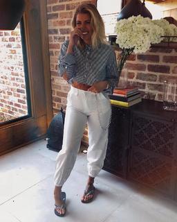 Olivia Buckland feet photo 16