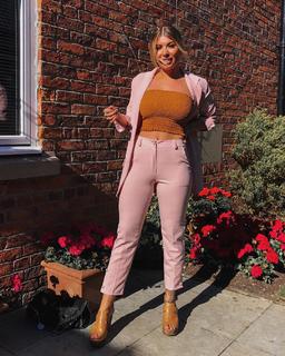 Olivia Buckland feet photo 5