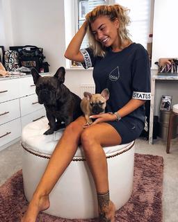 Olivia Buckland feet photo 9