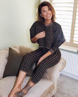 Olivia Buckland feet photo 3