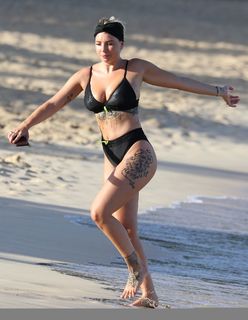 Olivia Buckland feet photo 11