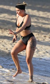 Olivia Buckland feet photo 9
