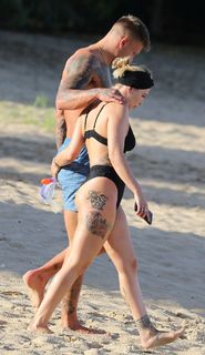 Olivia Buckland feet photo 8