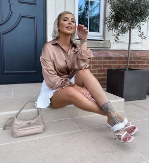 Olivia Buckland feet photo 7