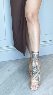 Olivia Buckland feet photo 2