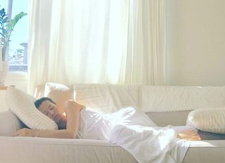 Olivia Cheng feet photo 8