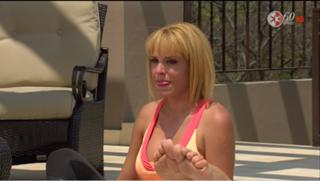 Olivia Collins feet photo 20