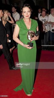 Olivia Colman feet photo thumbnail