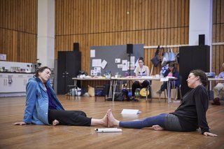 Olivia Colman feet photo thumbnail
