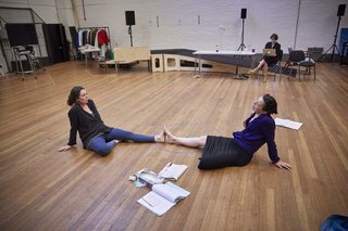 Olivia Colman feet photo thumbnail