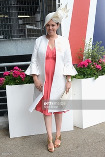 Olivia Colman feet photo thumbnail