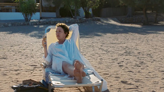 Olivia Colman feet photo thumbnail