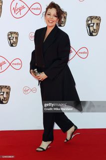 Olivia Colman feet photo 3